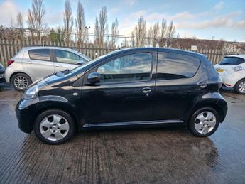 Toyota AYGO 1.0 VVT-i Black MultiMode Euro 4 5dr (AC)