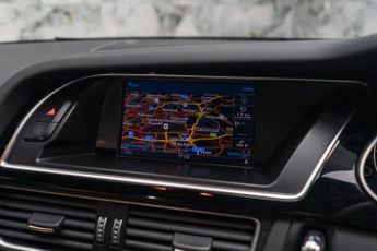 Audi A4 2.0 TDI Black Edition Multitronic Euro 5 (s/s) 4dr