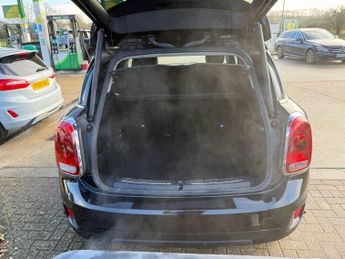 MINI Countryman 1.5 Cooper SUV 5dr Petrol Auto 6Spd ALL4 Euro 6 (s/s) (136 ps)