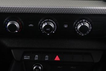 Audi A1 1.0 TFSI 30 S line Sportback S Tronic Euro 6 (s/s) 5dr