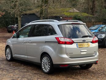 Ford Grand C-Max 1.0T EcoBoost Titanium Euro 5 (s/s) 5dr