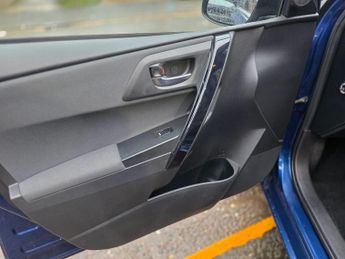 Toyota Auris 1.8 VVT-h Icon CVT Euro 6 (s/s) 5dr