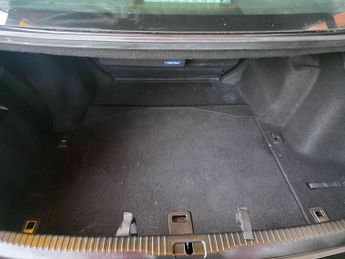 Lexus IS 2.5 300h E-CVT Euro 6 (s/s) 4dr