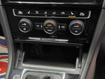 Volkswagen Golf 2.0 TSI R DSG 4Motion Euro 6 (s/s) 5dr