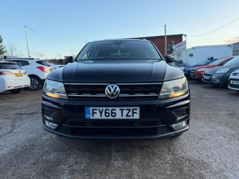 Volkswagen Tiguan 2.0 TDI BlueMotion Tech SE Navigation DSG 4Motion Euro 6 (s/s) 5
