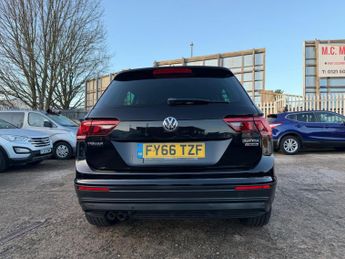 Volkswagen Tiguan 2.0 TDI BlueMotion Tech SE Navigation DSG 4Motion Euro 6 (s/s) 5