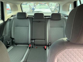 Volkswagen Tiguan 2.0 TDI BlueMotion Tech SE Navigation DSG 4Motion Euro 6 (s/s) 5