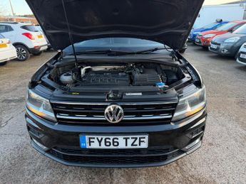Volkswagen Tiguan 2.0 TDI BlueMotion Tech SE Navigation DSG 4Motion Euro 6 (s/s) 5