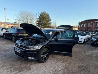 Volkswagen Tiguan 2.0 TDI BlueMotion Tech SE Navigation DSG 4Motion Euro 6 (s/s) 5