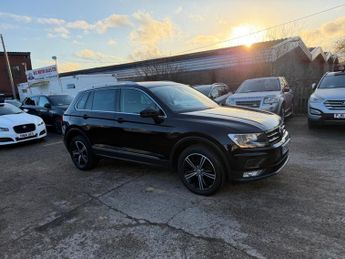 Volkswagen Tiguan 2.0 TDI BlueMotion Tech SE Navigation DSG 4Motion Euro 6 (s/s) 5