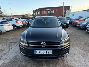 Volkswagen Tiguan 2.0 TDI BlueMotion Tech SE Navigation DSG 4Motion Euro 6 (s/s) 5