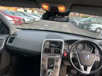 Volvo XC60 2.4 D5 SE Lux Nav Geartronic AWD Euro 5 5dr