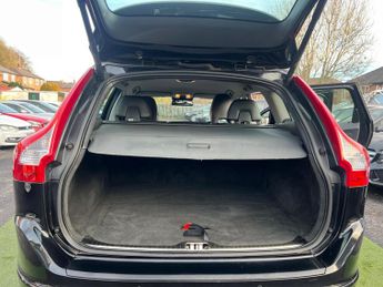 Volvo XC60 2.4 D5 SE Lux Nav Geartronic AWD Euro 5 5dr