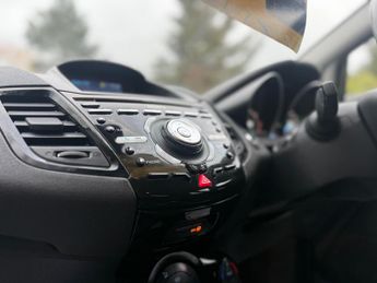 Ford Fiesta 1.0T EcoBoost Titanium Powershift Euro 6 5dr