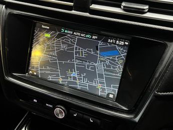 MG MG5 61.1kWh Exclusive Long Range Auto 5dr