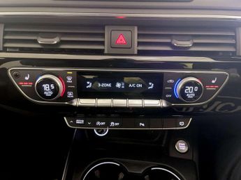 Audi A4 Avant 2.0 TFSI 35 Black Edition Estate 5dr Petrol S Tronic Euro 6 (s/s