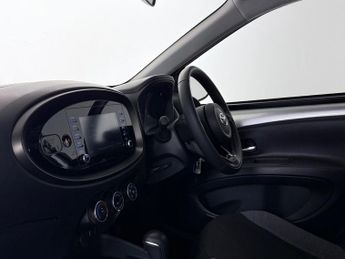 Toyota Aygo X 1.0 VVT-i Pure x-shift Euro 6 (s/s) 5dr