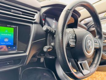 MG MG5 52.5kWh Exclusive Auto 5dr