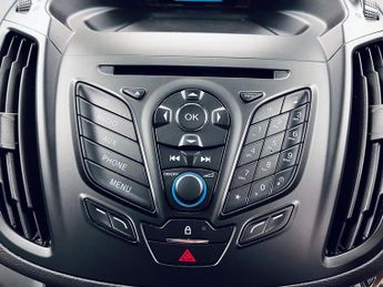 Ford Kuga 2.0 TDCi Zetec Powershift AWD Euro 5 5dr