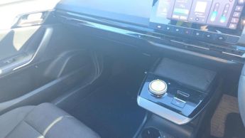 MG MG4 51kWh SE Auto 5dr