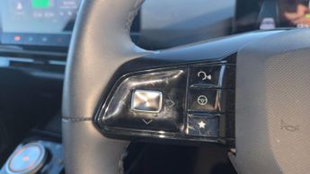 MG MG4 51kWh SE Auto 5dr