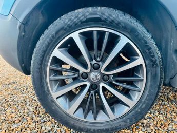 Vauxhall Crossland X 1.2 Turbo Elite Auto Euro 6 (s/s) 5dr