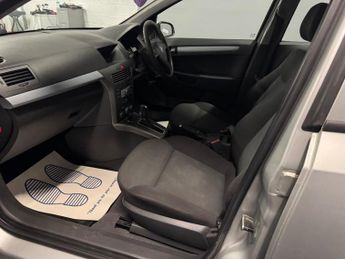 Vauxhall Astra 1.8i 16v Club 5dr