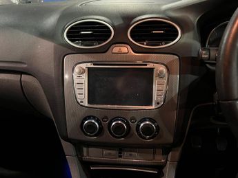 Ford Focus 1.6 Titanium 3dr