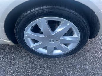 Renault Megane 1.6 VVT Dynamique 2dr