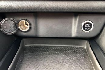 Nissan Qashqai 1.3 DiG-T MH 158 N-Connecta 5dr Xtronic