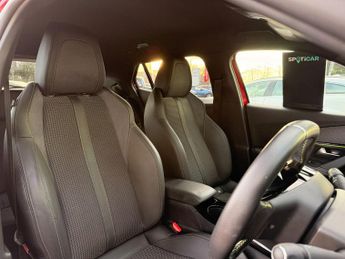 Peugeot E-2008 50kWh GT SUV 5dr Electric Auto (7kW Charger) (136 ps)