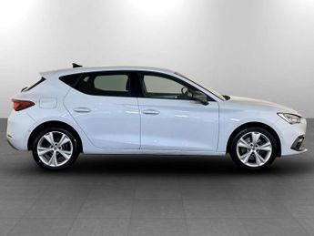 SEAT Leon 1.4 eHybrid 12.8kWh FR Hatchback 5dr Petrol Plug-in Hybrid DSG E