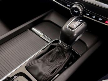 Volvo V60 2.0 T4 Momentum Plus Estate 5dr Petrol Auto Euro 6 (s/s) (190 ps