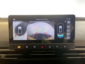 MG MG4 64kWh Trophy Long Range Hatchback 5dr Electric Auto (203 ps)