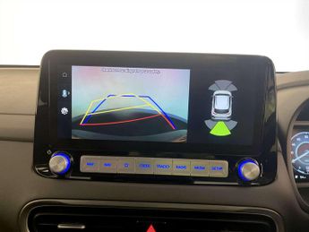 Hyundai KONA 39kWh Premium SUV 5dr Electric Auto (10.5kW Charger) (136 ps)