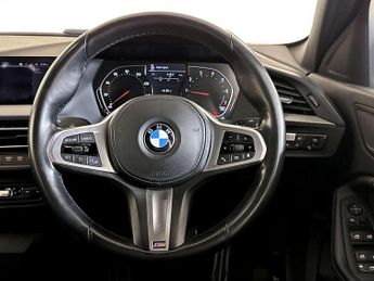 BMW 1 Series 1.5 118i M Sport Hatchback 5dr Petrol DCT Euro 6 (s/s) (136 ps)