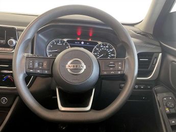 Nissan Qashqai 1.3 DIG-T MHEV Visia SUV 5dr Petrol Hybrid Manual Euro 6 (s/s) (