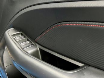 MG MG ZS 72.6kWh SE Long Range Auto 5dr