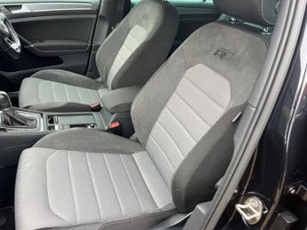 Volkswagen Golf 1.4 TSI BlueMotion Tech ACT R-Line Edition Hatchback 5dr Petrol 