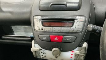 Toyota AYGO 1.0 VVT-i Move MultiMode Euro 5 5dr