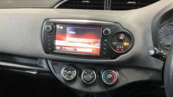 Toyota Yaris 1.33 Dual VVT-i Icon Multidrive S Euro 5 5dr Euro 5