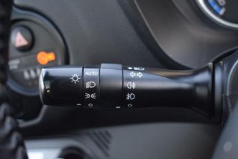 Toyota Yaris 1.5 VVT-h Excel E-CVT Euro 6 (s/s) 5dr (15in Alloy)