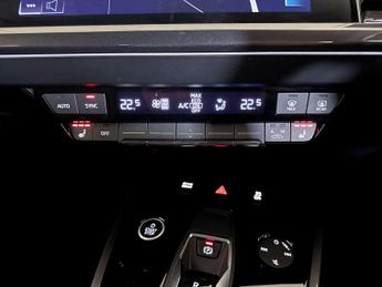 Audi Q4 e-tron 40 S line SUV 5dr Electric Auto 82kWh (204 ps)