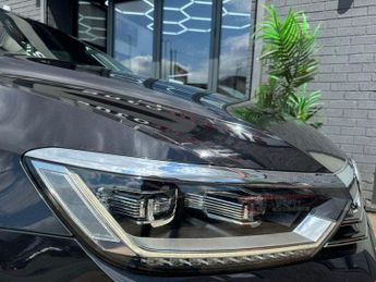 VOLKSWAGEN PASSAT 2.0 BiTDI BlueMotion Tech R-Line Saloon 4dr Diesel DSG 4Motion E