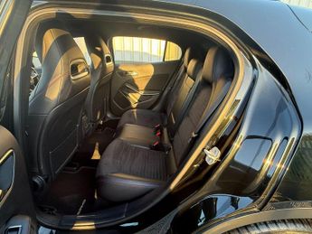 Mercedes-Benz GLA 2.1 GLA220d AMG Line (Premium) 7G-DCT 4MATIC Euro 6 (s/s) 5dr