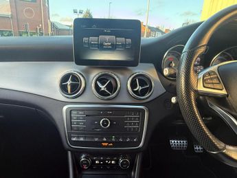 Mercedes-Benz GLA 2.1 GLA220d AMG Line (Premium) 7G-DCT 4MATIC Euro 6 (s/s) 5dr