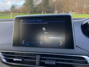 Peugeot 3008 1.5 BlueHDi Allure EAT Euro 6 (s/s) 5dr