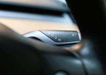 TESLA Model 3 (Dual Motor) Long Range Saloon 4dr Electric Auto 4WDE (346 ps) +