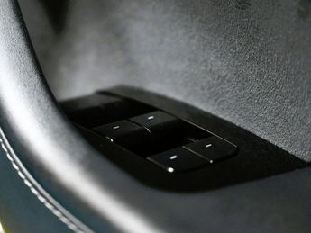 TESLA Model 3 (Dual Motor) Long Range Saloon 4dr Electric Auto 4WDE (346 ps) +