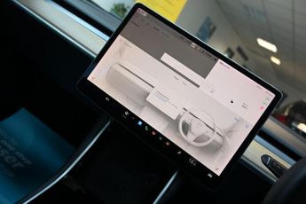 TESLA Model 3 (Dual Motor) Long Range Saloon 4dr Electric Auto 4WDE (346 ps) +